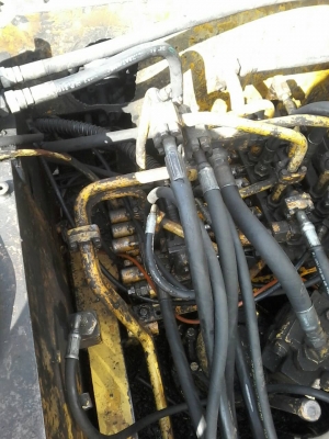 ขายด่วน KOMATSU PC120-3 สภาพสวยพร้อมใช้งาน ช่วงล่างใหม่ เอวแน่น เครื่องปั้มดี เยี่ยม รถพร้อมใช้งานครับ ราคาเบาๆ สนใจสอบถาม 093-0764943  088-3223272