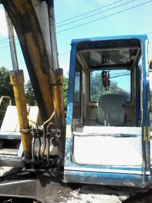 ขายด่วน KOMATSU PC120-3 สภาพสวยพร้อมใช้งาน ช่วงล่างใหม่ เอวแน่น เครื่องปั้มดี เยี่ยม รถพร้อมใช้งานครับ ราคาเบาๆ สนใจสอบถาม 093-0764943  088-3223272