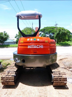 ขายรถขุด ยี่ห้อ : HITACHI แบบ : ZX50U ราคา 490,000 บาท (ราคาต่อรองได้)  มีลายหัวกระแทก  #คอลโทนสั้นปั้มนิ้ว เครื่องยนต์อีซูซุ4สูบ   #รถเก่านอกแท้นำเข้าจากญี่ปุ่น มีเอกสารใบอินวอย  รถไม่เคยใช้งานในไทย100\%  สนใจติดต่อ-สอบถาม-ต่อรองราคา โทร : 099-907-9273 กิ