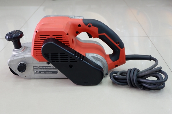 เครื่องขัดกระดาษทรายสายพาน 4 นิ้ว รถถัง MAKTEC MT941 ของแท้ สภาพใหม่
