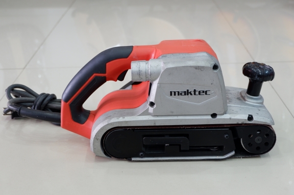 เครื่องขัดกระดาษทรายสายพาน 4 นิ้ว รถถัง MAKTEC MT941 ของแท้ สภาพใหม่