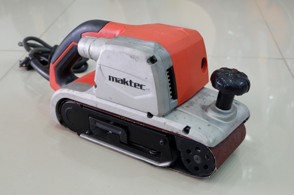 เครื่องขัดกระดาษทรายสายพาน 4 นิ้ว รถถัง MAKTEC MT941 ของแท้ สภาพใหม่