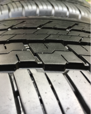 ยาง Dunlop 225 60 18 ปี15 ดอกเต็ม เนื้อนิ่มๆ ใช้ยาว ราคาไม่แพง
