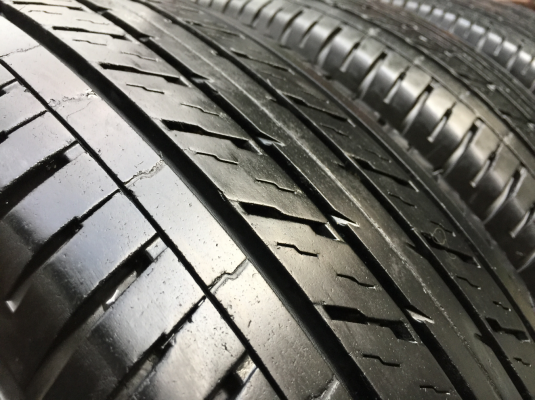 ยาง Dunlop 215 65 16 ปี16 ดอกเต็ม ไม่มีปะ ใช้ยาว ราคาไม่แพง ยาง Dunlop 215 65 16 ปี16 ดอกเต็ม ไม่มีปะ ใช้ยาว ราคาไม่แพง
