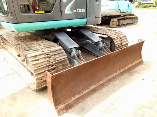 ขายรถแม็คโค KOBELCO SK 135 SR-2 YY05 ปี 2008 ใบแทรค 60 ซ.ม. ปลายอาร์มพิเศษ ขายรถแม็คโค KOBELCO SK 135 SR-2 YY05 ปี 2008 ใบแทรค 60 ซ.ม. ปลายอาร์มพิเศษ