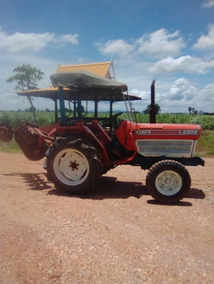 Kubota L22.02DT 32แรง สภาพสวย เพราเดียวพร้อมลุย มาพร้อมผานสี่ สวยๆสนใจติดต่อ 089-9638932