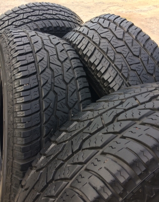 ขายยาง MAXXIS AT 265/70/16 สวยๆ ขายยาง MAXXIS AT 265/70/16 สวยๆ