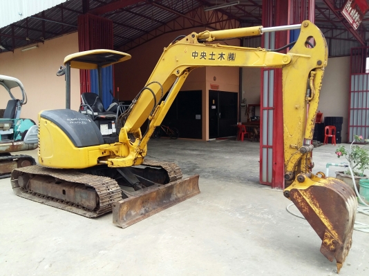 รถขุด Komatsu PC40MR-2 เก่าญี่ปุ่น