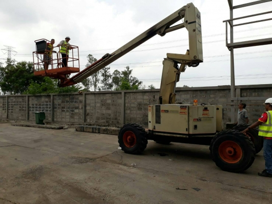 ขาย รถกระเช้า ยี่ห้อ JLG ขาย รถกระเช้า ยี่ห้อ JLG