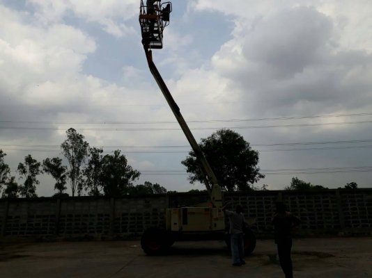 ขาย รถกระเช้า ยี่ห้อ JLG ขาย รถกระเช้า ยี่ห้อ JLG