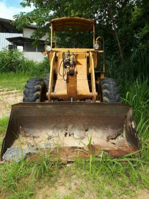 ขาย 205,000 รถตักล้อยาง KOMATSU JH 30 B เครื่องดี เกียร์ดี ยางดี รถพร้อมใช้ รถอยู่ สระบุรี หมวกเหล็ก 090-772-3710 000-772-3708