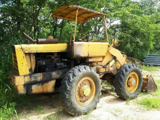 ขาย 205,000 รถตักล้อยาง KOMATSU JH 30 B เครื่องดี เกียร์ดี ยางดี รถพร้อมใช้ รถอยู่ สระบุรี หมวกเหล็ก 090-772-3710 000-772-3708