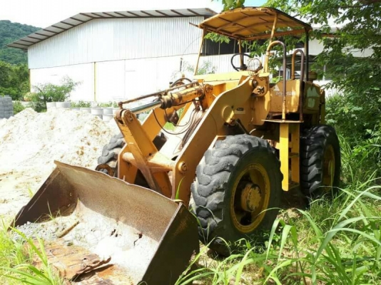 ขาย 205,000 รถตักล้อยาง KOMATSU JH 30 B เครื่องดี เกียร์ดี ยางดี รถพร้อมใช้ รถอยู่ สระบุรี หมวกเหล็ก 090-772-3710 000-772-3708