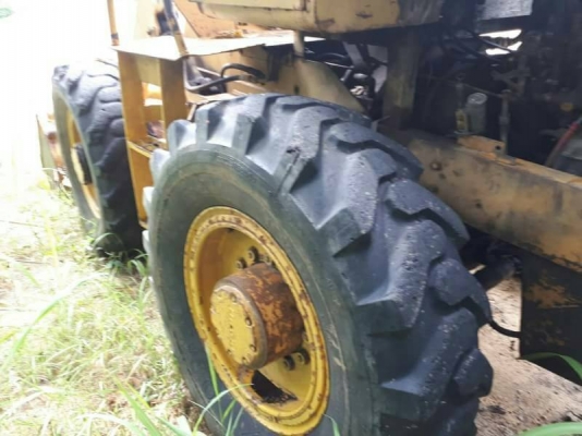 ขาย 205,000 รถตักล้อยาง KOMATSU JH 30 B เครื่องดี เกียร์ดี ยางดี รถพร้อมใช้ รถอยู่ สระบุรี หมวกเหล็ก 090-772-3710 000-772-3708