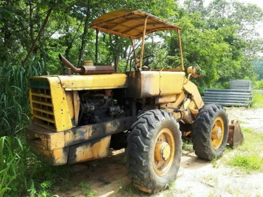 ขาย 205,000 รถตักล้อยาง KOMATSU JH 30 B เครื่องดี เกียร์ดี ยางดี รถพร้อมใช้ รถอยู่ สระบุรี หมวกเหล็ก 090-772-3710 000-772-3708