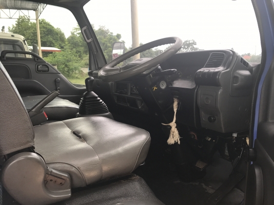 ขายรถบรรทุก 6 ล้อ ISUZU NKR 130