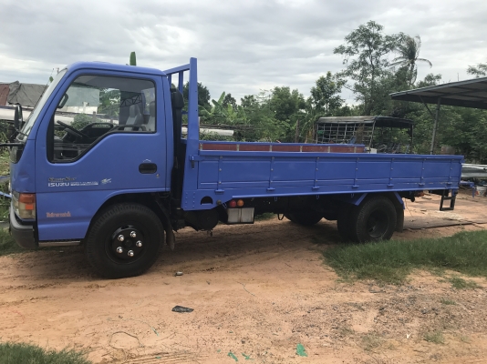 ขายรถบรรทุก 6 ล้อ ISUZU NKR 130