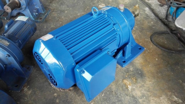 ** SOLD ** มอเตอร์เกียร์ของใหม่สแปในสโตร์ Sumitomo 10 HP ทด 1:21(70rpm) 380V ยังไม่เคยใช้งาน ** SOLD ** มอเตอร์เกียร์ของใหม่สแปในสโตร์ Sumitomo 10 HP ทด 1:21(70rpm) 380V ยังไม่เคยใช้งาน