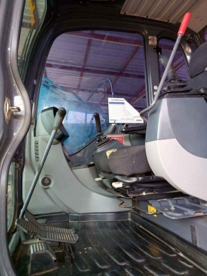 ขายรถแบคโค SK 140-8 Super เอกสารเล่มทะเบียน ไฟฟ้าครบ รถสวยสภาพดีมาก สนใจโทร 090-8588220  093-3258446 www.narong2truck.com www.truck.in.th/498 https://www.facebook.com/narong2truck/ ID: narong498 ID: 09332584461 เพจ Facebook ณรงค์ ซื้อขายรถมือสอง กลุ่ม Fac