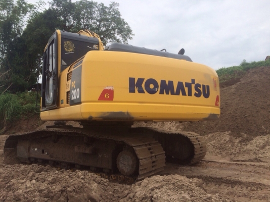 ขายด่วน รถแบคโฮ  KOMATSU-8  สภาพดีมาก 78000 ชั่วโมง  พร้อมใช้งาน  ติดต่อด่วน