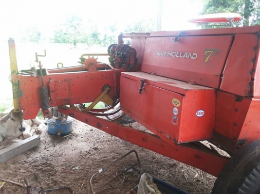 ขายตามสภาพ เครื่องอัดฟาง นิวฮอลแลนด์ 370 ใช้งานปกติ ขายตามสภาพ เครื่องอัดฟาง นิวฮอลแลนด์ 370 ใช้งานปกติ