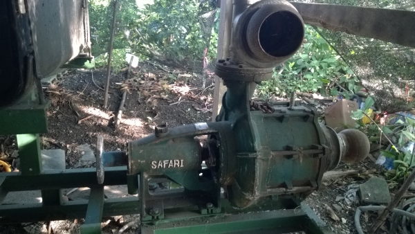 ขายเครื่องยนต์ isuzu 6 สูบ 6BB1  พร้อมเกียร์+ปั๊มน้ำ SAFARI มีแท่นลาก