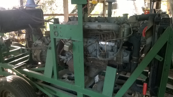 ขายเครื่องยนต์ isuzu 6 สูบ 6BB1  พร้อมเกียร์+ปั๊มน้ำ SAFARI มีแท่นลาก