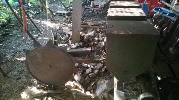 ขายเครื่องหยอดถั่วลิสง 4 ถัง