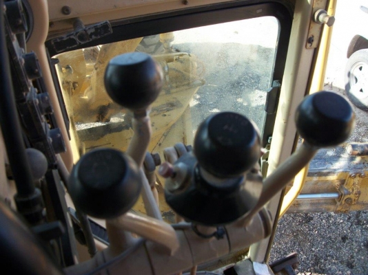 รถเกรด CAT 140H # 2ZK03187 มือสองอเมริกา