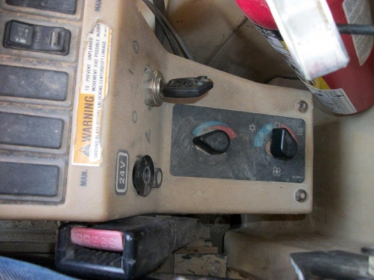 รถเกรด CAT 140H # 2ZK03187 มือสองอเมริกา