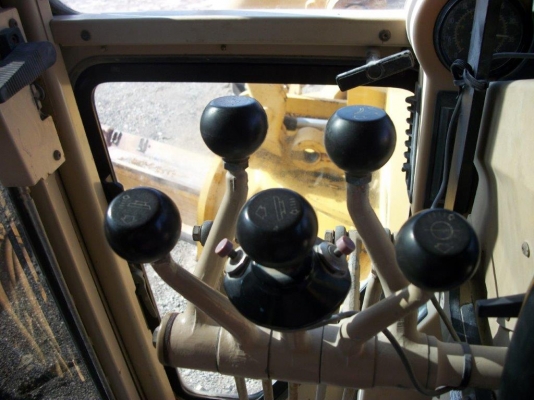 รถเกรด CAT 140H # 2ZK03187 มือสองอเมริกา