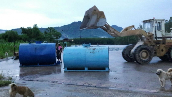 ขายยกชุด ถังน้ำมัน 2 ใบพร้อมหัวจ่าย