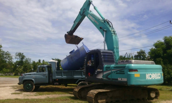 ขายยกชุด ถังน้ำมัน 2 ใบพร้อมหัวจ่าย