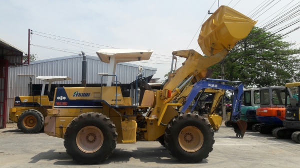รถตัก Komatsu WA100 เก่าญี่ปุ่นแท้ รถสวยพร้อมใช้งาน