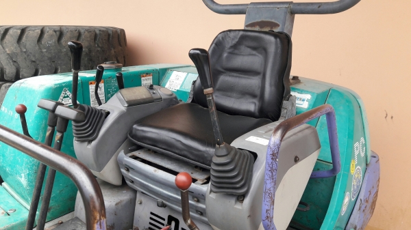 รถขุด Komatsu PC30-7E เก่าญี่ปุ่น