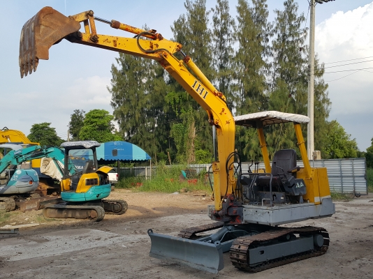 รถแม็คโคร IHI 35F2 รถเก่านอกพึ่งนำเข้ามา ยังไม่เคยใช้งานในไทย เทียบเท่า 40 ชั่วโมงการทำงานน้อย มี VDO การทำงานให้ชม