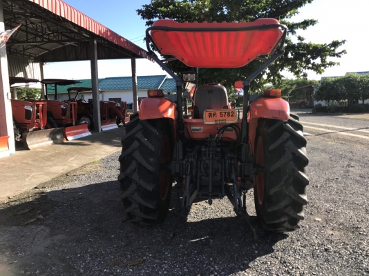 ขายรถไถคูโบต้า M7040 สภาพพร้อมใช้งาน ทำงาน 1,900 ชม. ราคา 498,000 บาท สนใจโทร 081-9136451 #พร้อมส่งฟรีถึงบ้าน ขอดูรุปเพิ่มเติม line:bow6451 ค่ะ