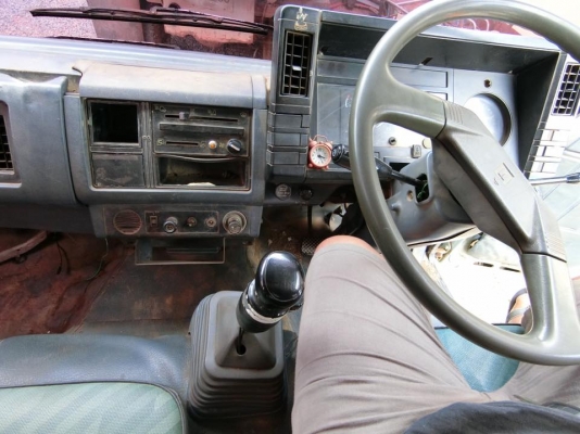 ขาย ISUZU Rocky ตัว R นางฟ้าแท้ 240 แรง เกียร์ฟูลเลอร์ รถป้ายแดงมือเดียว เดิมๆ ยางดีครับ มีให้เลือก 