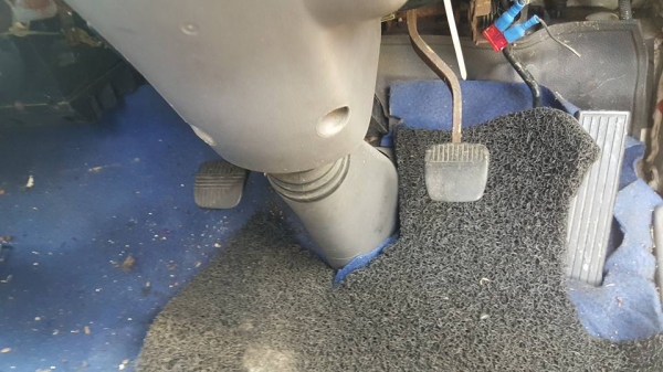 SALE* สินค้าเก่านอก หัวเก๋งรถบรรทุก 6 ล้อกลาง /CABIN NISSAN รุ่น :PU41H4 (มีขาหลัง/รุ่นยกหัวได้/มีเฉพาะหัวเก๋ง) ราคาเพียง 28,000 บาท สนใจรีบติดต่อ 0819337688
