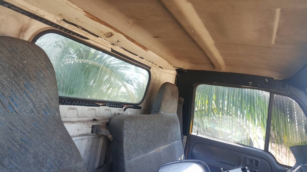 SALE* สินค้าเก่านอก หัวเก๋งรถบรรทุก 6 ล้อกลาง /CABIN NISSAN รุ่น :PU41H4 (มีขาหลัง/รุ่นยกหัวได้/มีเฉพาะหัวเก๋ง) ราคาเพียง 28,000 บาท สนใจรีบติดต่อ 0819337688 SALE* สินค้าเก่านอก หัวเก๋งรถบรรทุก 6 ล้อกลาง /CABIN NISSAN รุ่น :PU41H4 (มีขาหลัง/รุ่นยกหัวได้/มีเฉพาะหัวเก๋ง) ราคาเพียง 28,000 บาท สนใจรีบติดต่อ 0819337688