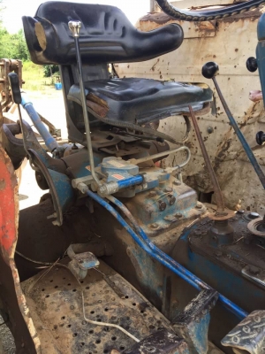 Ford77T-3. อุปกรณ์ดันผ้า ผาน3. มีเล่มทะเบียน. แต่ไม่มีชุดโอน