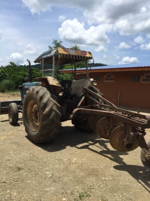 Ford77T-3. อุปกรณ์ดันผ้า ผาน3. มีเล่มทะเบียน. แต่ไม่มีชุดโอน