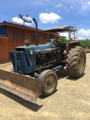 Ford77T-3. อุปกรณ์ดันผ้า ผาน3. มีเล่มทะเบียน. แต่ไม่มีชุดโอน