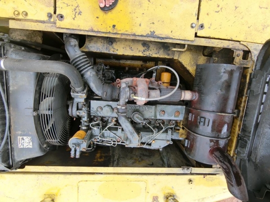 ขายครับ KOMATSU PC200-6 เอวดี โซ่หนา ไฟฟ้าครบ เอกสารซื้อ-ขาย พร้อมใช้งานครับ