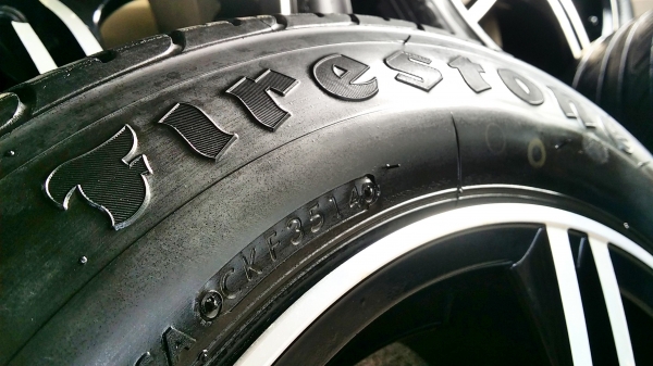 แม็กขอบ15 4รู100 พร้อมยางไฟร์สโตน 185/60R15 ปี14