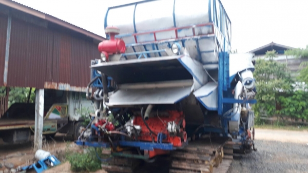 ขายรถเกี่ยวข้าว