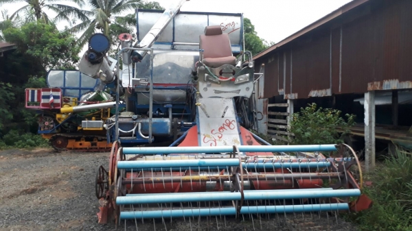 ขายรถเกี่ยวข้าว