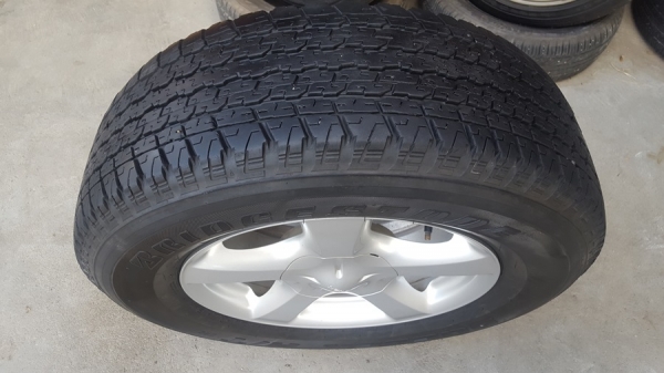 ขายล้อISUZU V Cross17 ยาง255/65/17 ปี 13 4 ล้อ ขายล้อISUZU V Cross17 ยาง255/65/17 ปี 13 4 ล้อ