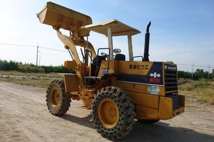 ขายรถตักล้อยาง KOMATSU WA100-1 (สภาพดี ราคาถูก) ขายรถตักล้อยาง KOMATSU WA100-1 (สภาพดี ราคาถูก)