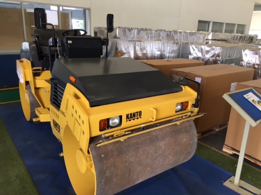 รถบดใหม่ Kanto หน้าเหล็ก หลังเหล็ก